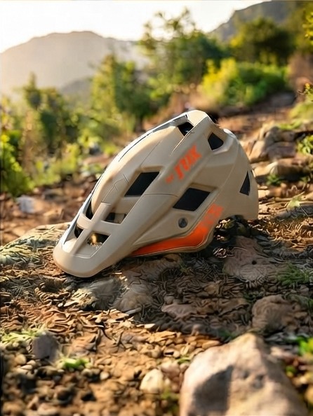 Casco Batfox